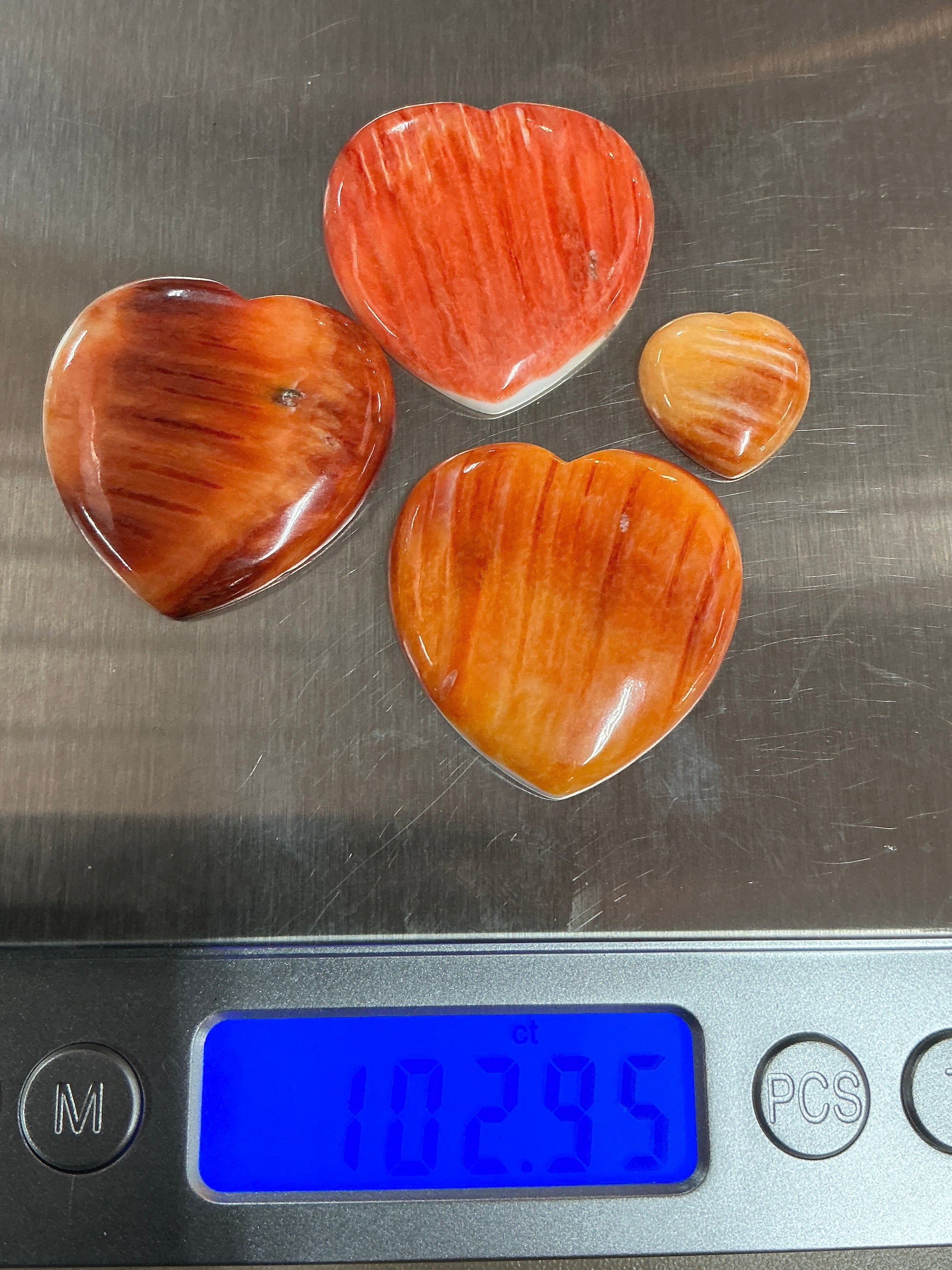 100 CTS SPINY OYSTER CABOCHONS HEARTS Lot 2