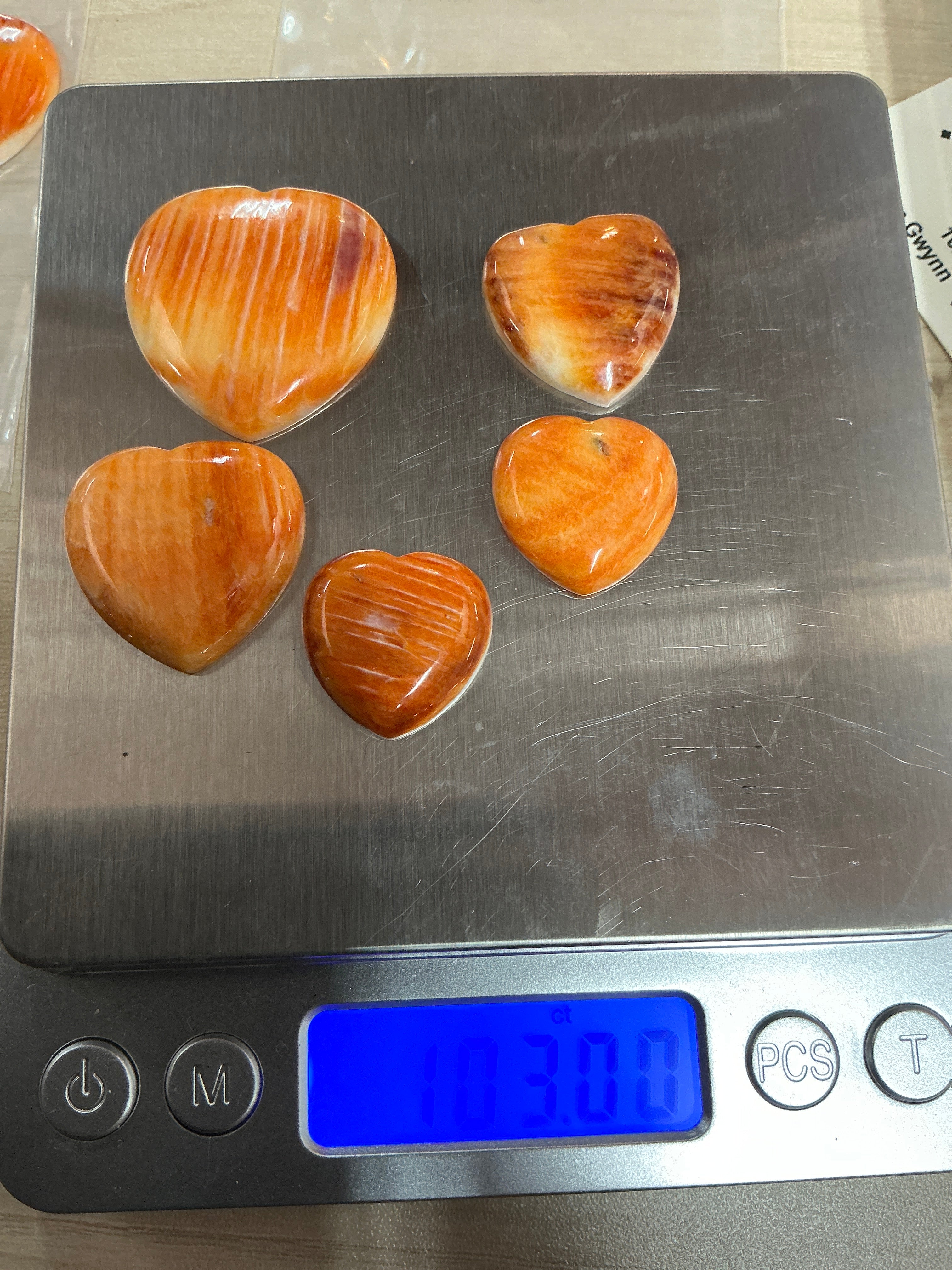 100 CTS SPINY OYSTER CABOCHONS HEARTS Lot 6