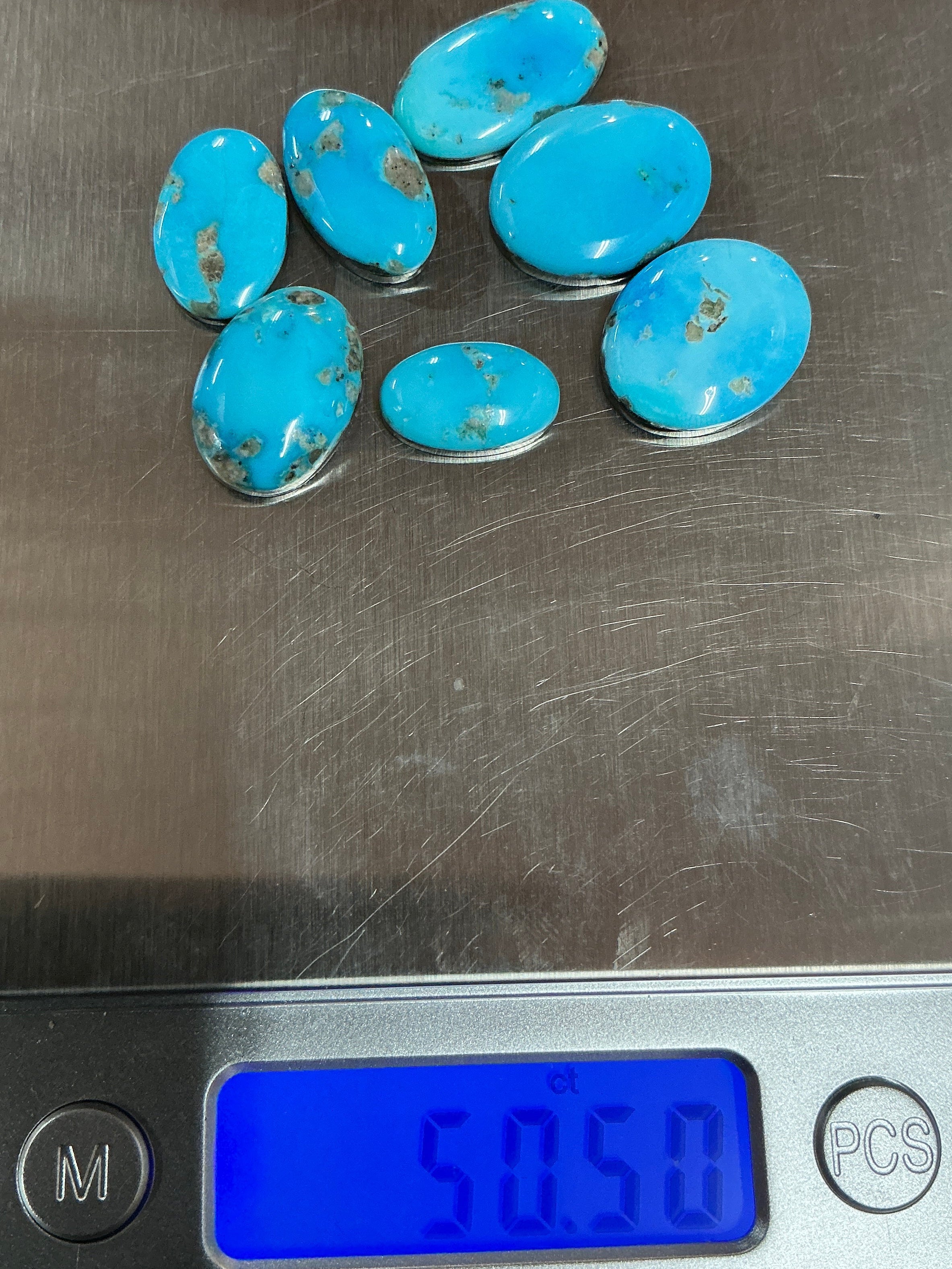 50 CARATS PERSIAN TURQUOISE CABOCHONS Lot 9