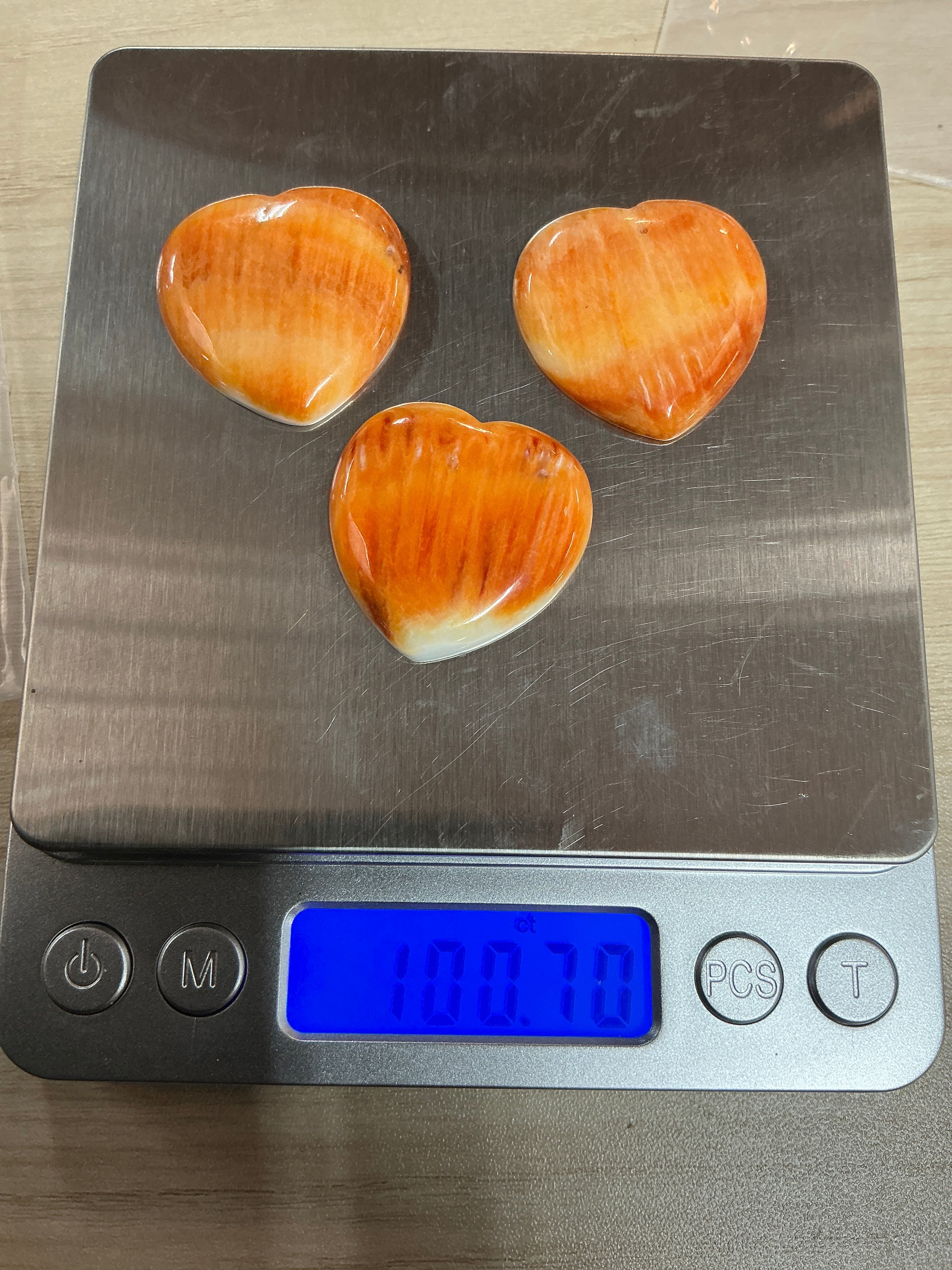 100 CTS SPINY OYSTER CABOCHONS HEARTS Lot 10