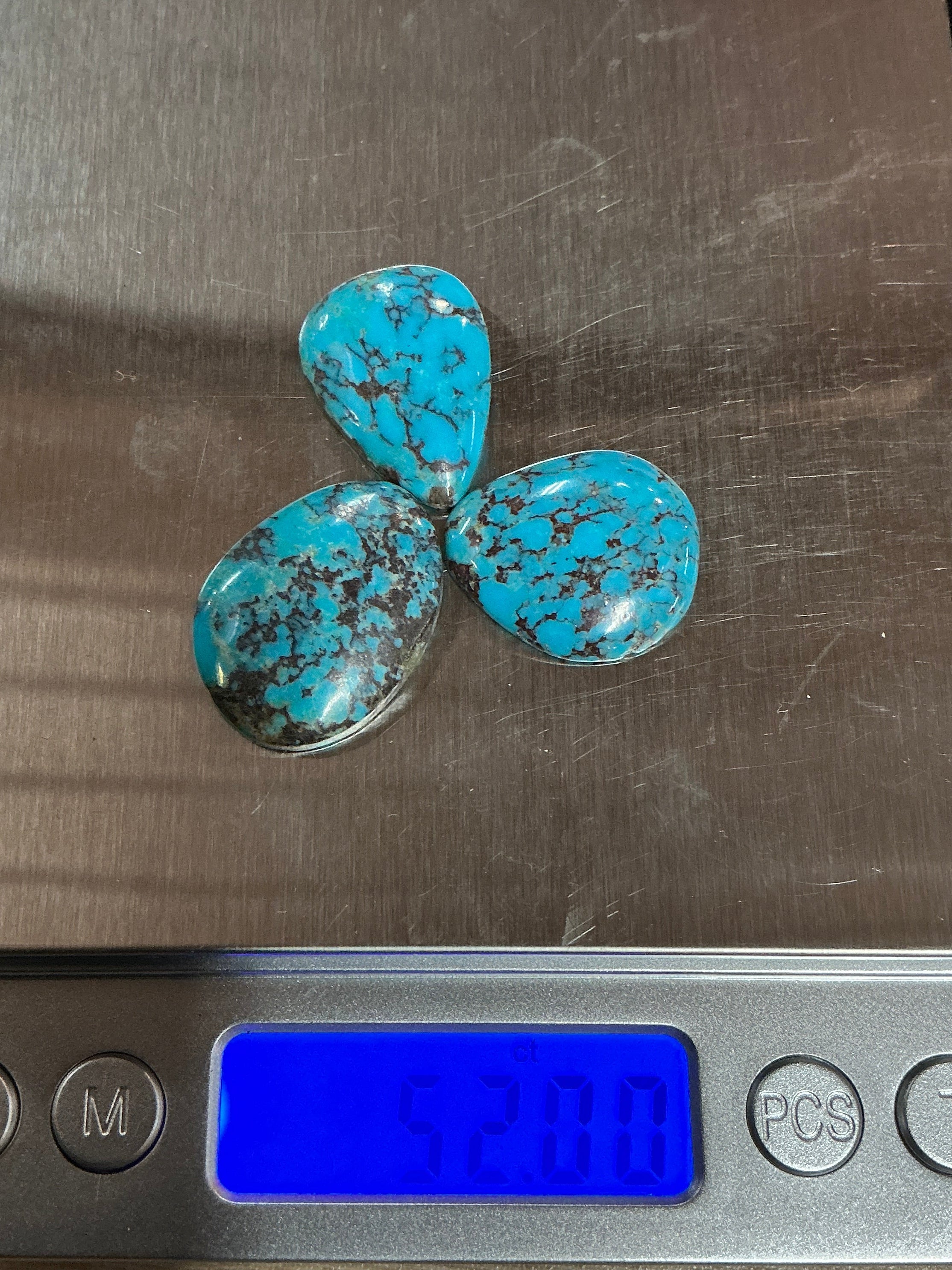 50 CTS REDSKIN TURQUOISE CABOCHONS Lot 9