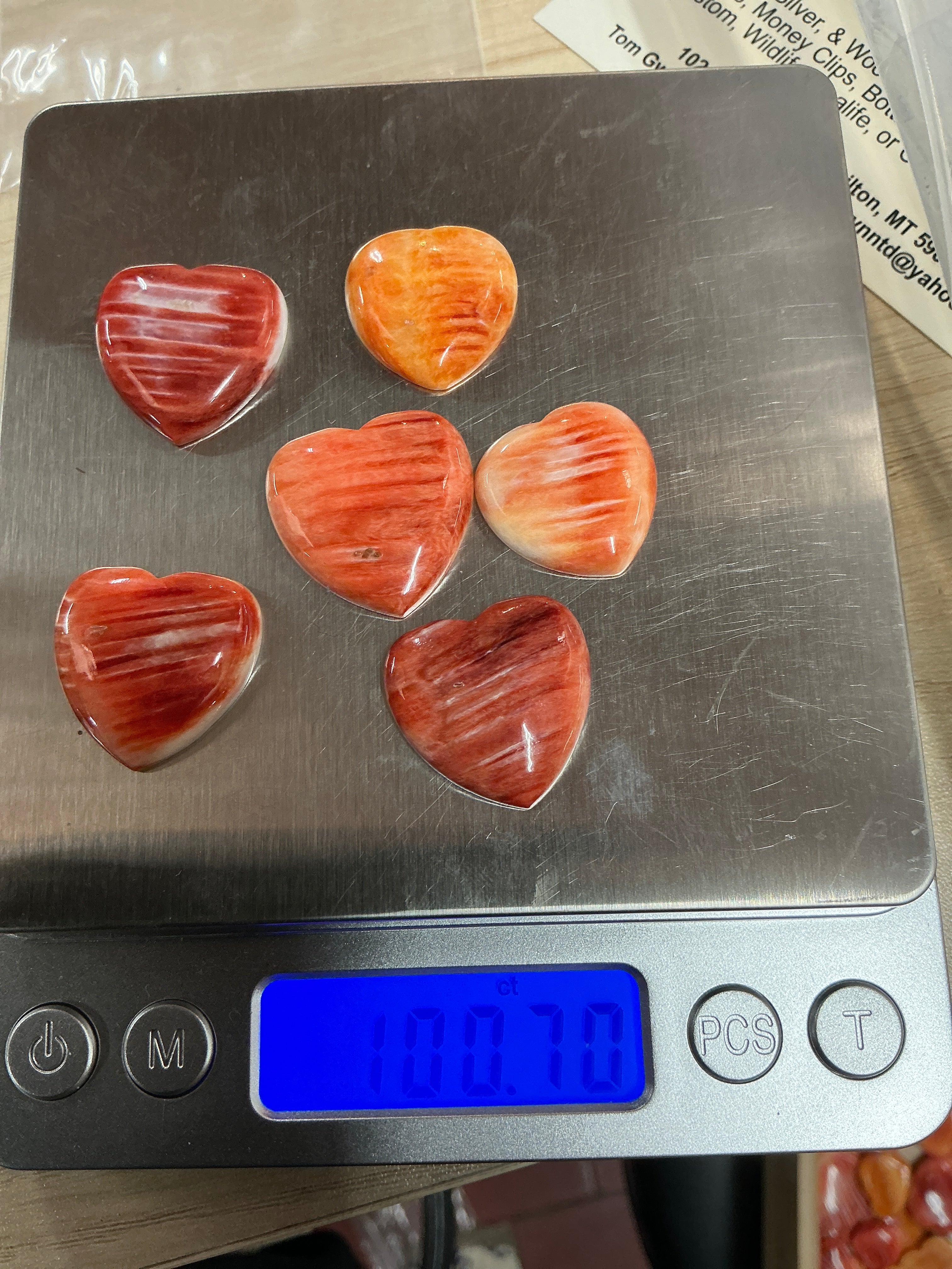 100 CTS SPINY OYSTER CABOCHONS HEARTS Lot 8
