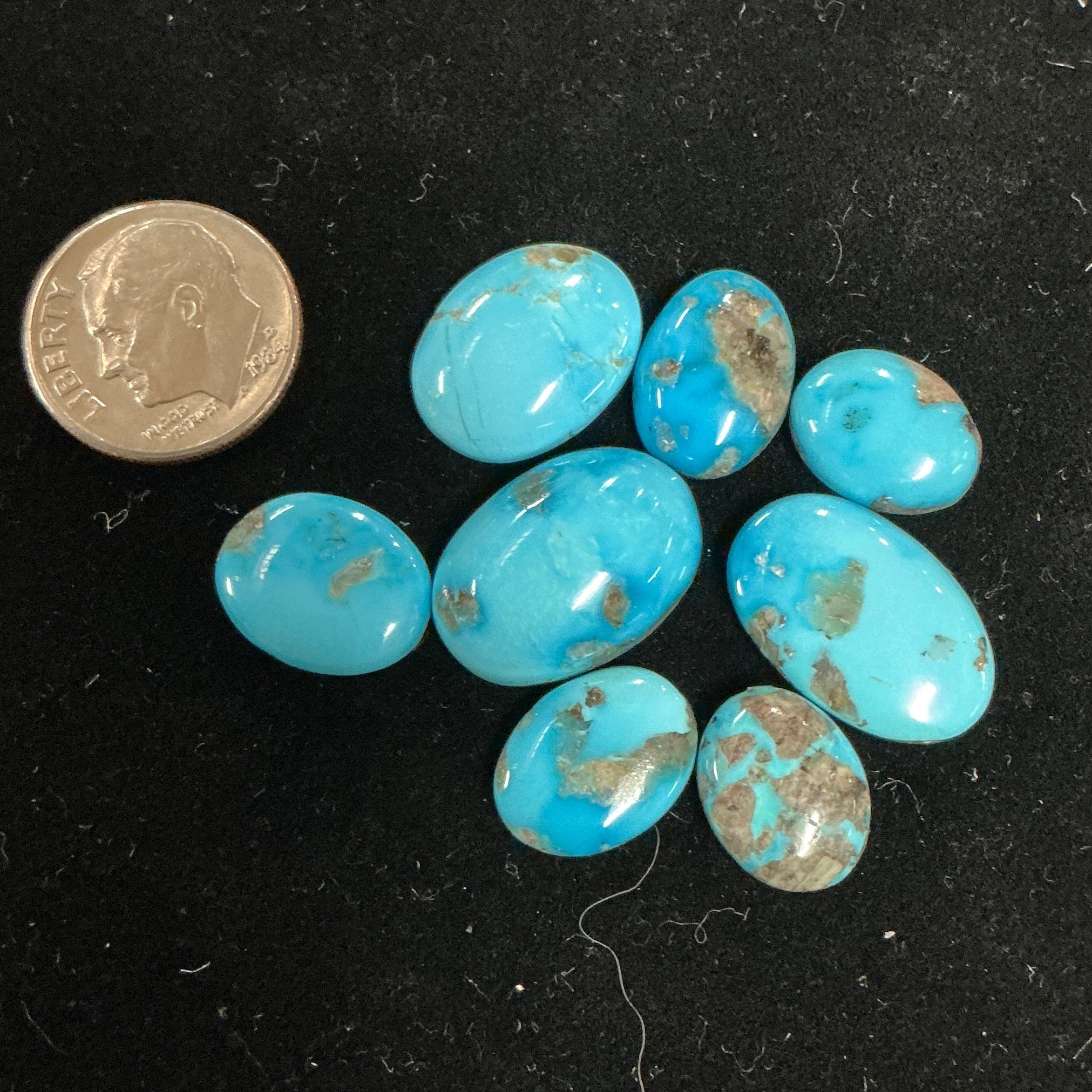 50 CARATS PERSIAN TURQUOISE CABOCHONS Lot 7