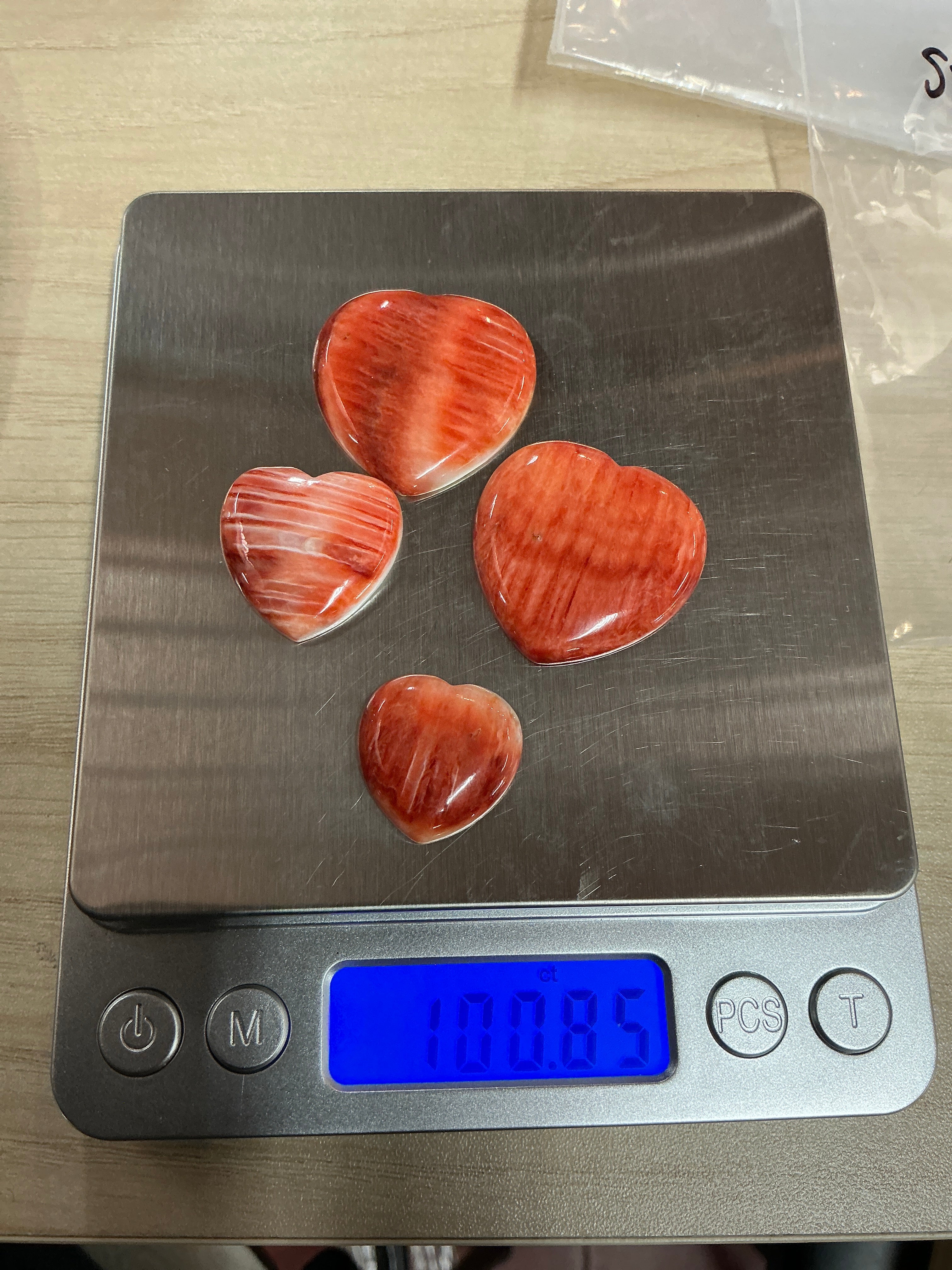 100 CTS SPINY OYSTER CABOCHONS HEARTS Lot 4