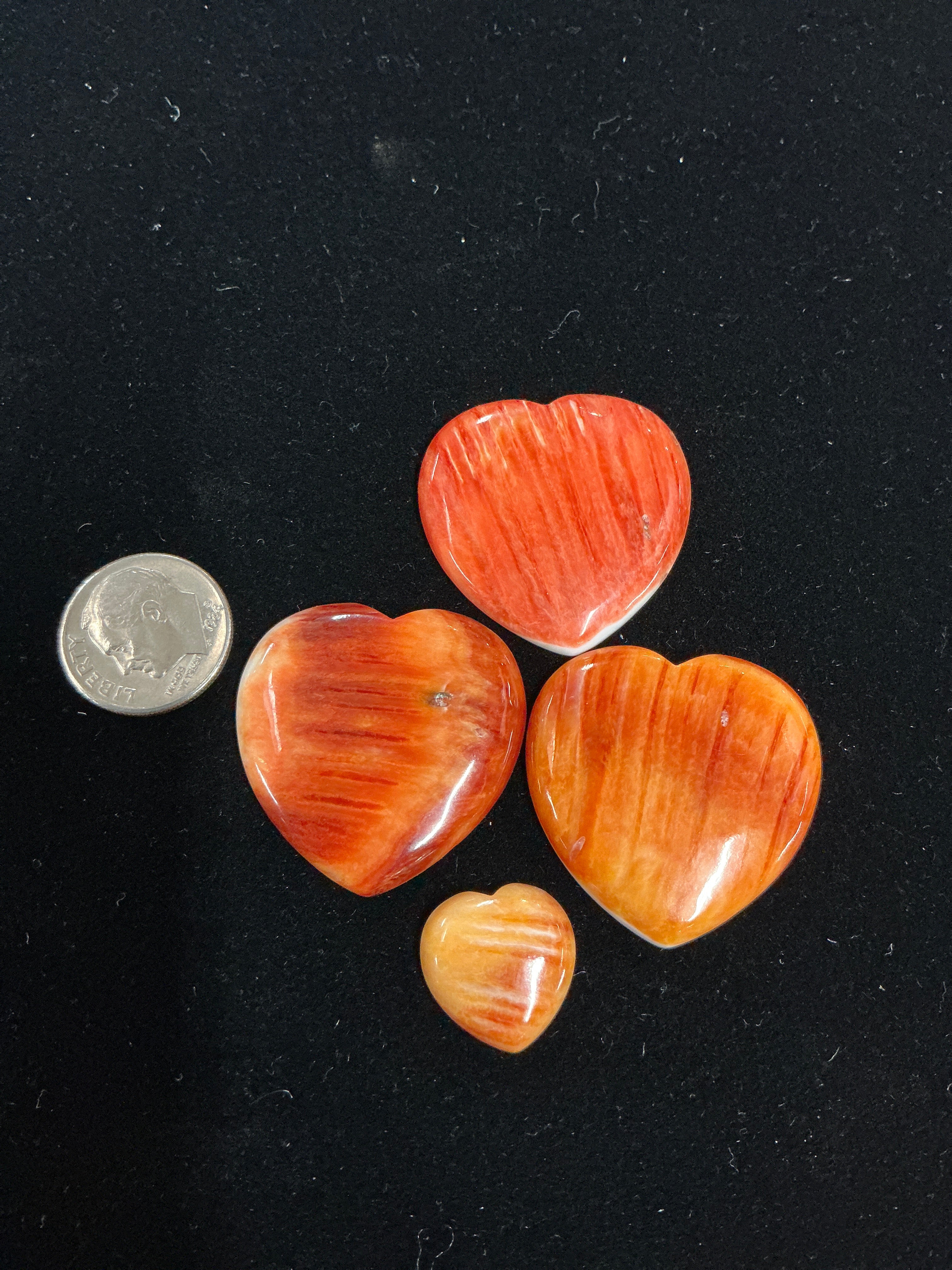 100 CTS SPINY OYSTER CABOCHONS HEARTS Lot 2