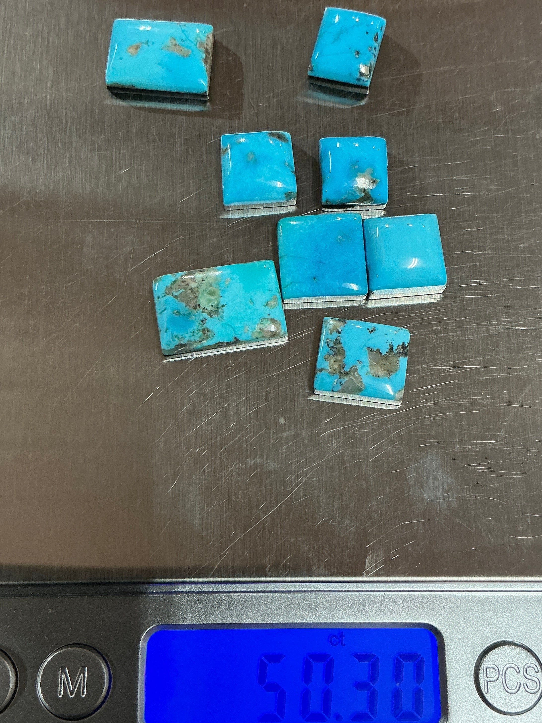 50 CARATS PERSIAN TURQUOISE CABOCHONS Lot 5