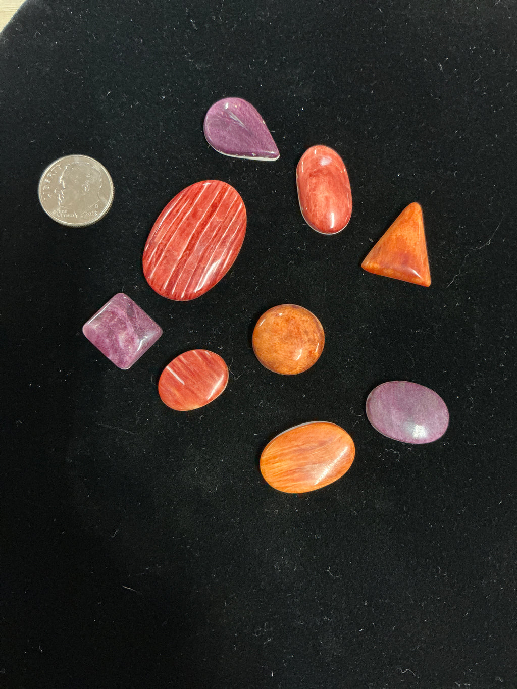 100 CARATS SPINY CABOCHONS LOT. LOT 1. $75.00